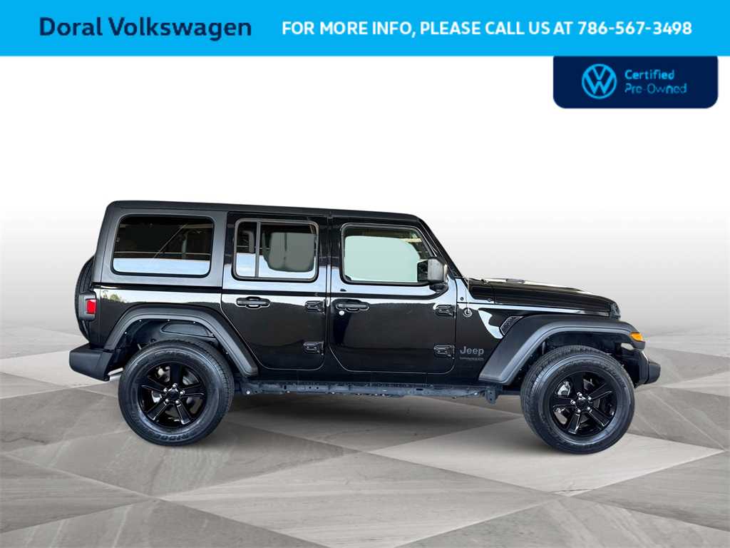 Thumbnail: 2022 Jeep Wrangler - 9