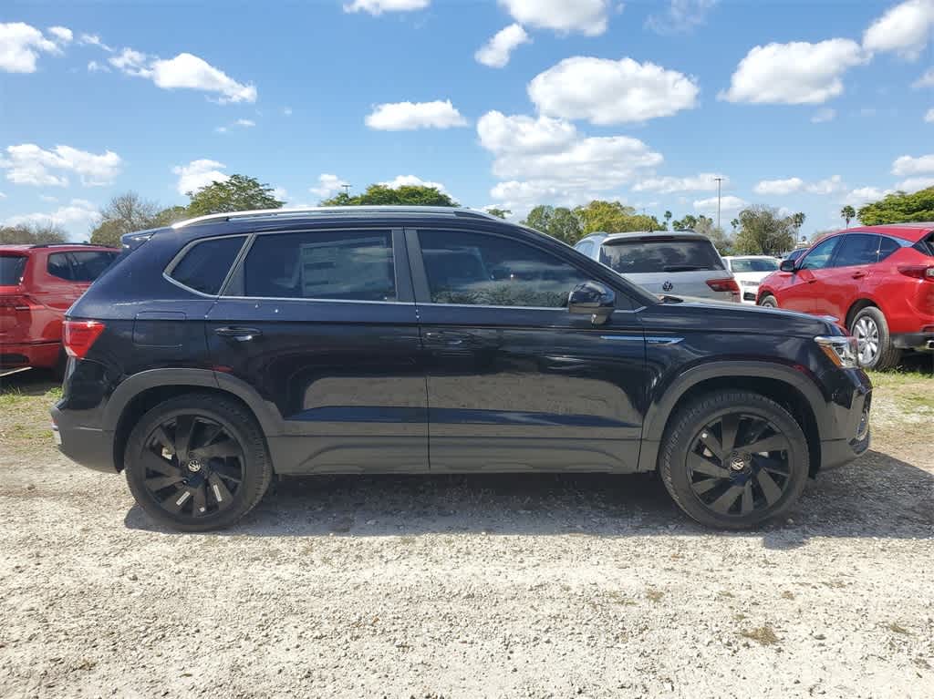 Thumbnail: 2024 Volkswagen Taos - 4