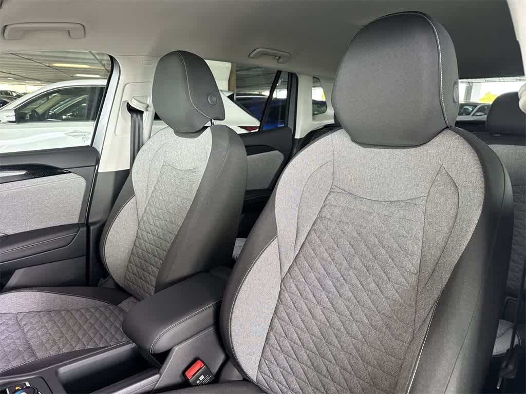 Thumbnail: 2026 Volkswagen Tiguan - 14