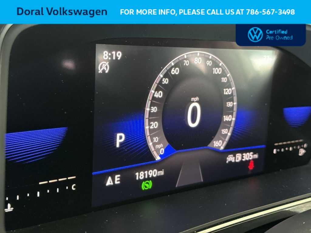 Thumbnail: 2022 Volkswagen Tiguan - 16