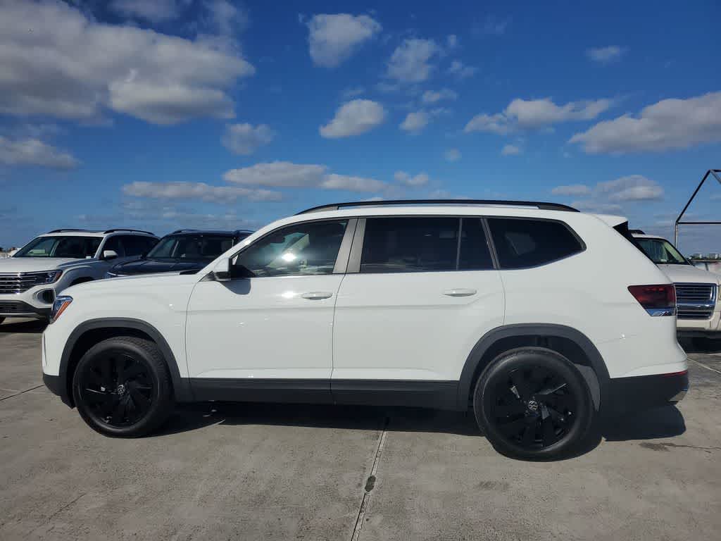 Thumbnail: 2024 Volkswagen Atlas - 16