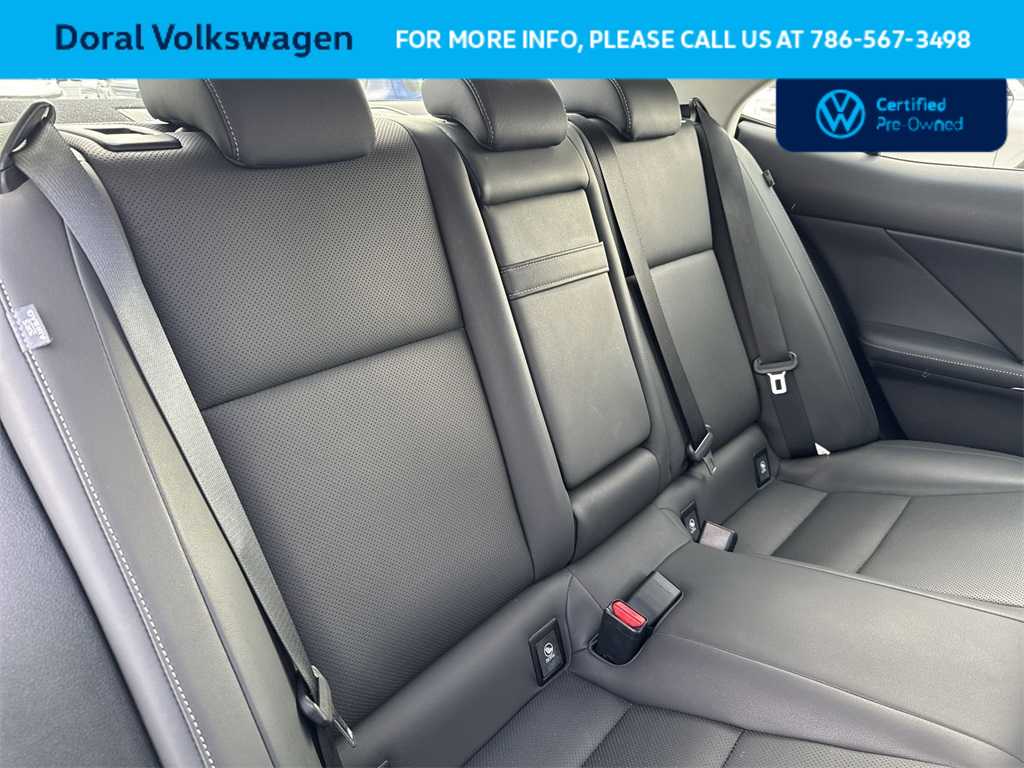 Thumbnail: 2016 Lexus IS - 26