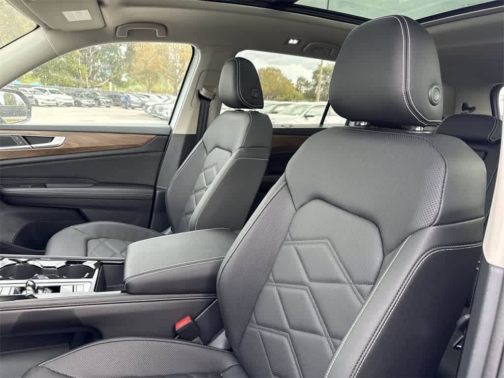 Thumbnail: 2026 Volkswagen Atlas - 14