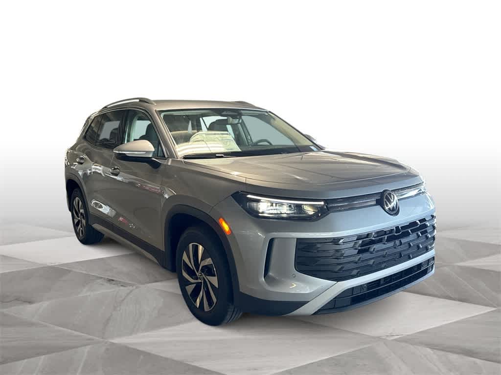 Thumbnail: 2025 Volkswagen Tiguan - 2