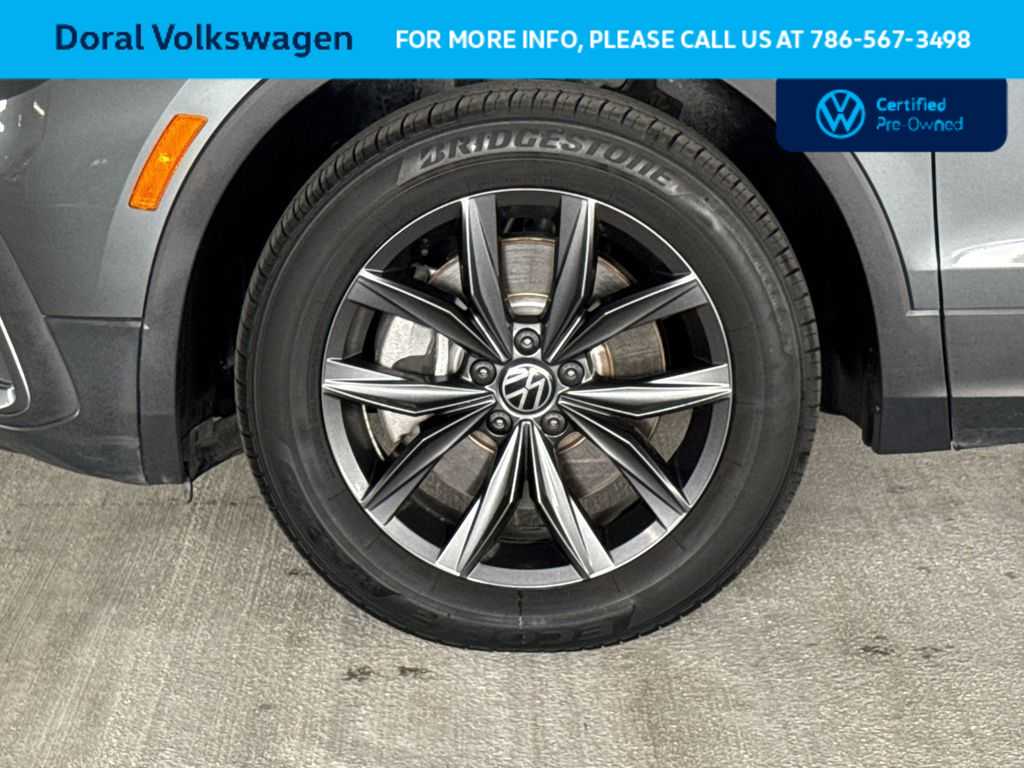 Thumbnail: 2023 Volkswagen Tiguan - 11