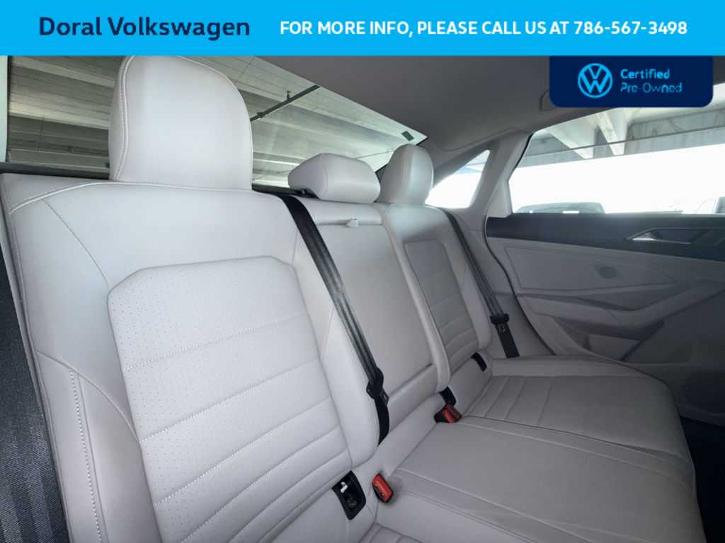 Thumbnail: 2024 Volkswagen Jetta - 26