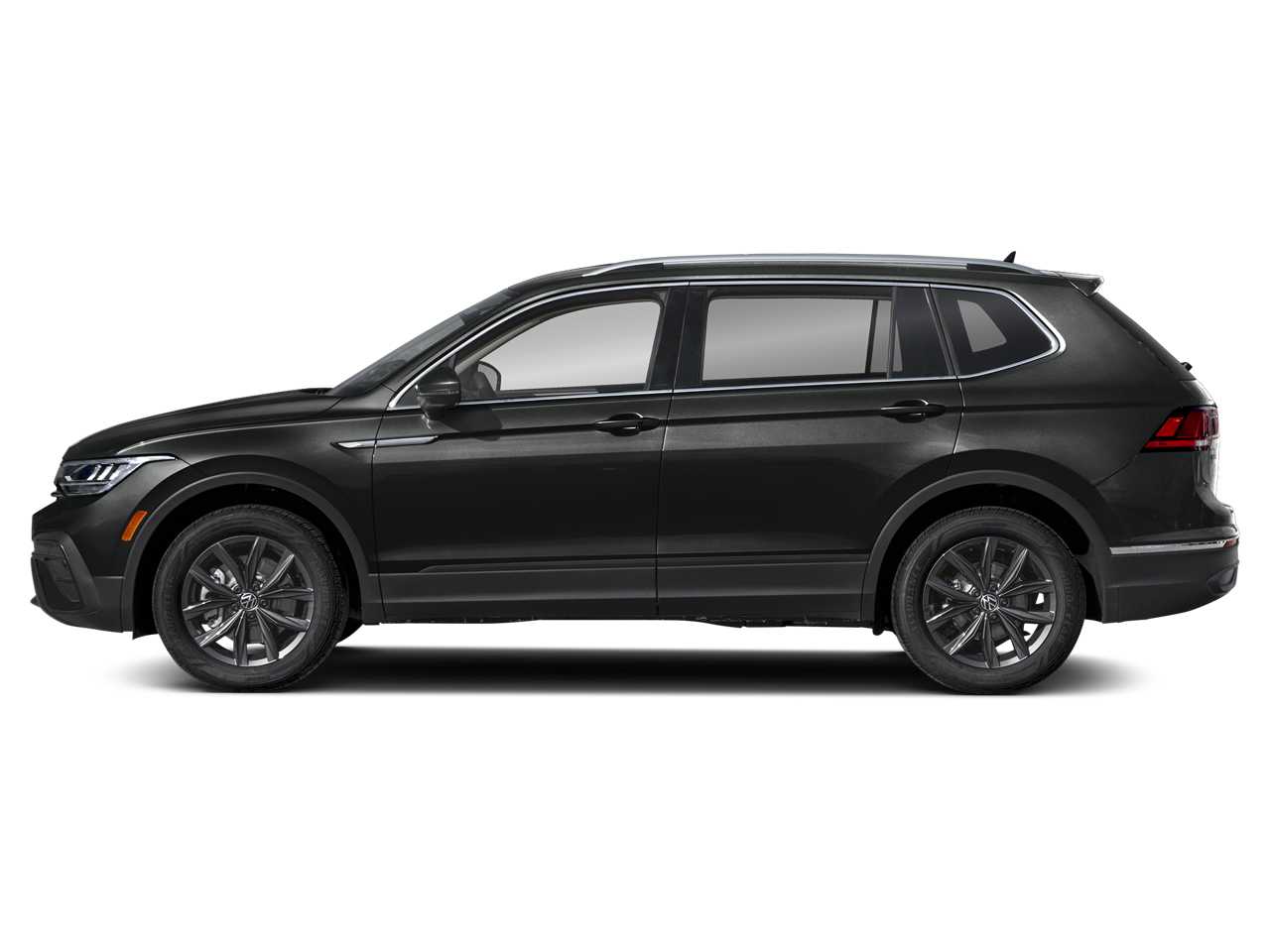 Thumbnail: 2023 Volkswagen Tiguan - 3