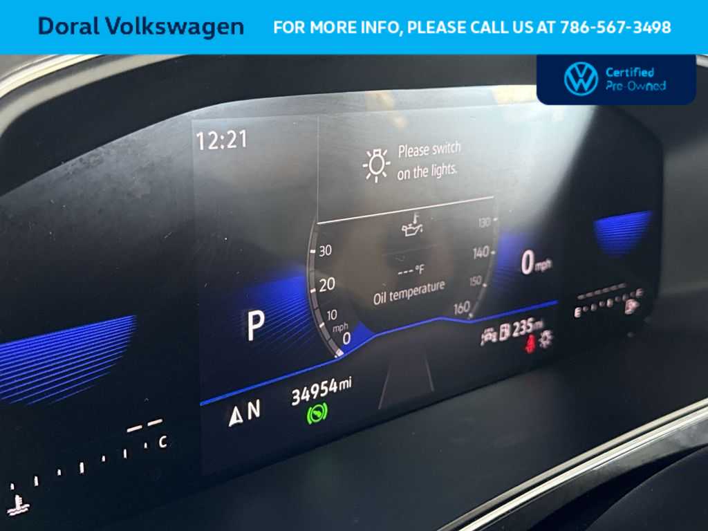 Thumbnail: 2023 Volkswagen Tiguan - 16