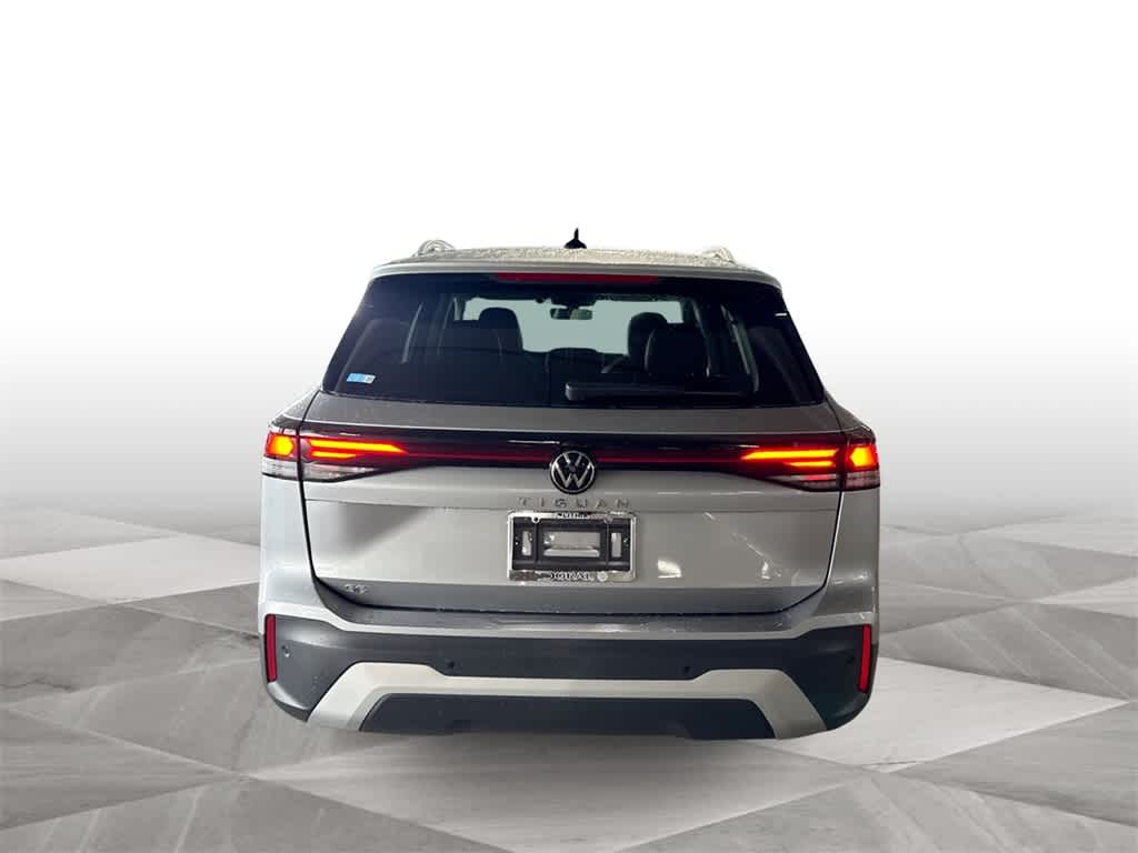 Thumbnail: 2025 Volkswagen Tiguan - 7