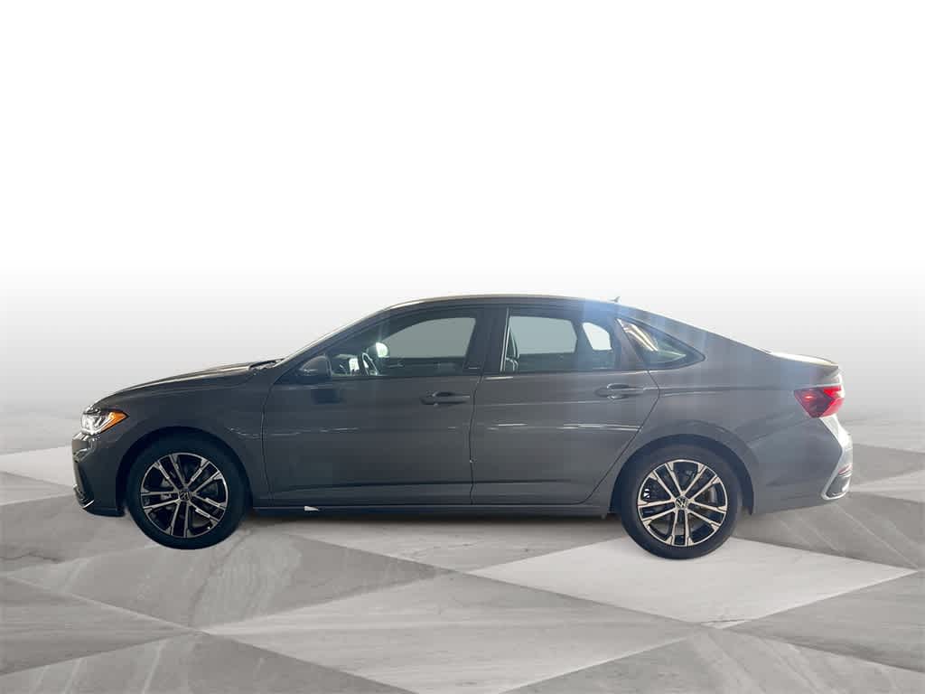 Thumbnail: 2026 Volkswagen Jetta - 5