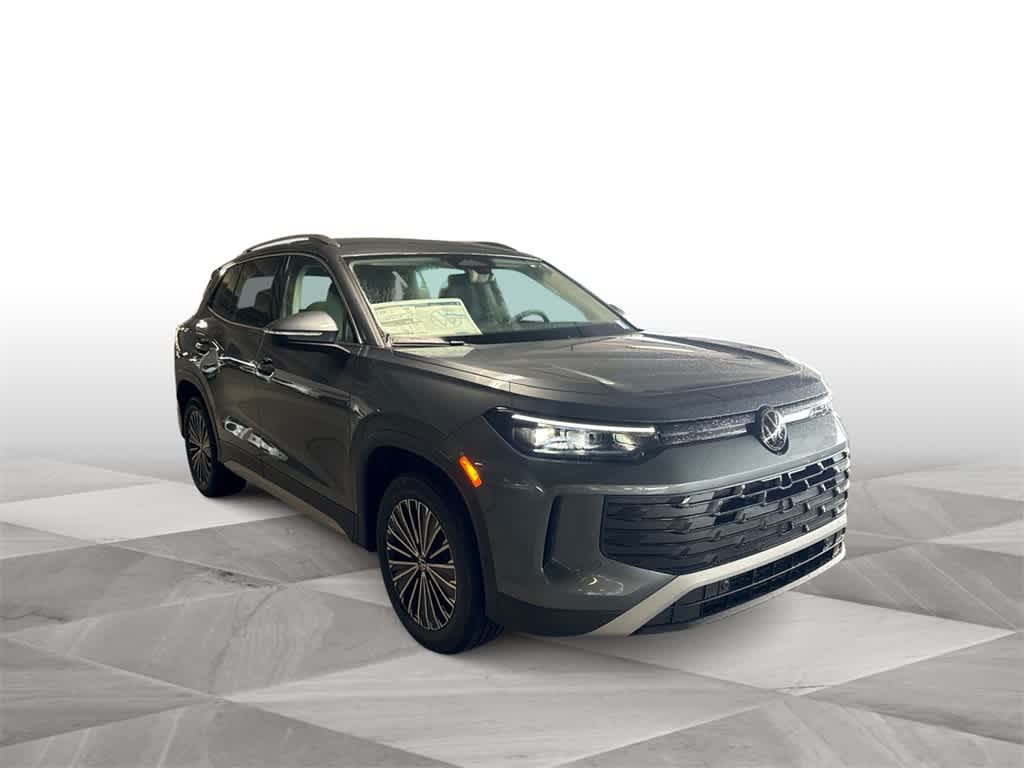 Thumbnail: 2025 Volkswagen Tiguan - 2