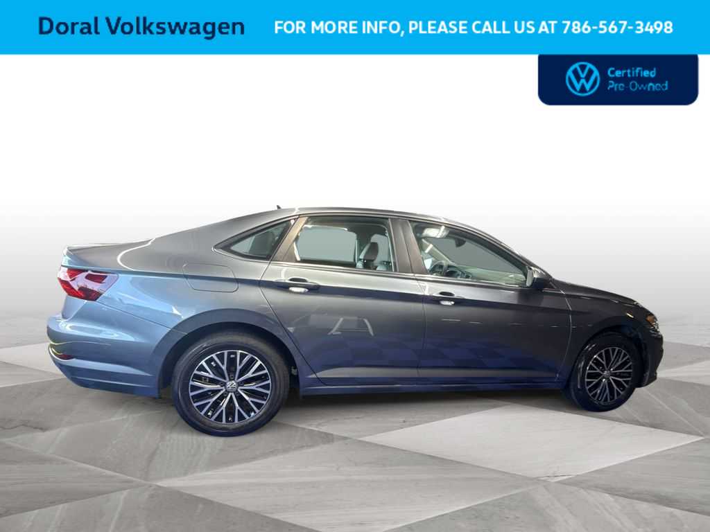 Thumbnail: 2021 Volkswagen Jetta - 9