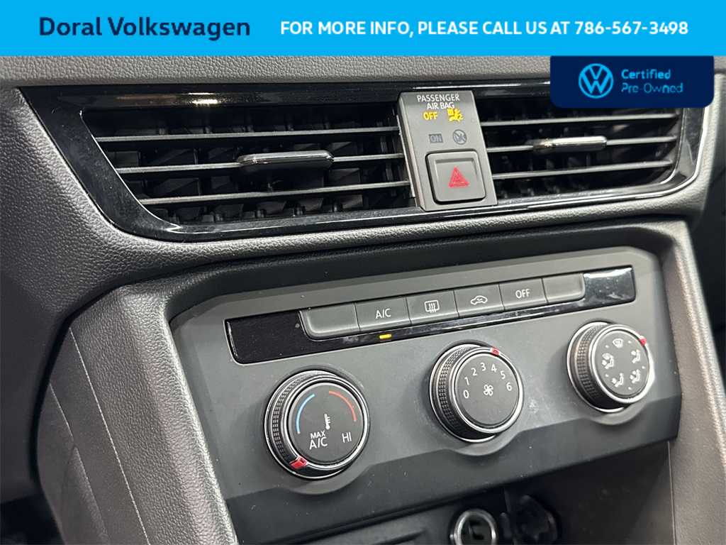 Thumbnail: 2022 Volkswagen Taos - 19