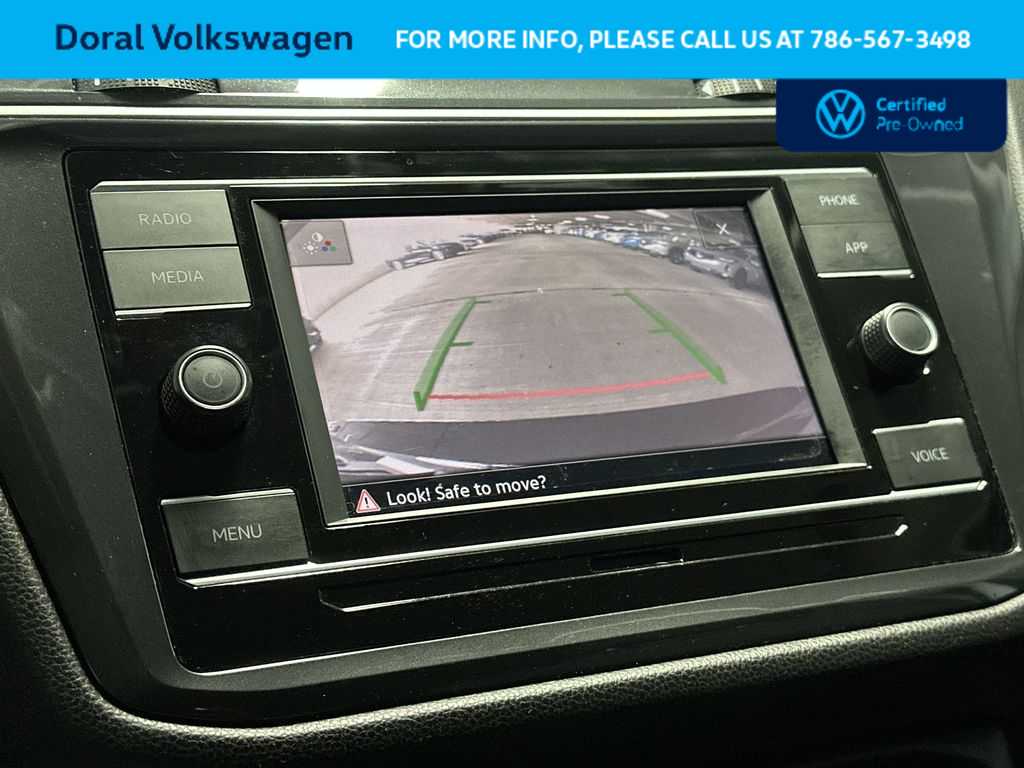 Thumbnail: 2023 Volkswagen Tiguan - 19