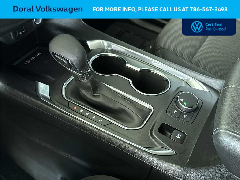 2023 Chevrolet Traverse LT 21