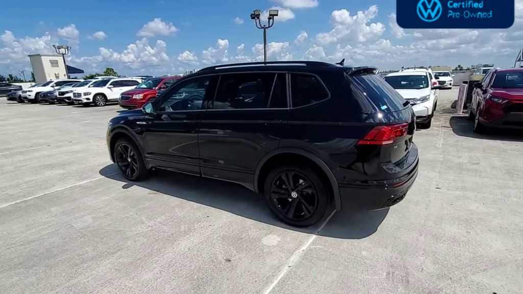 Thumbnail: 2023 Volkswagen Tiguan - 6