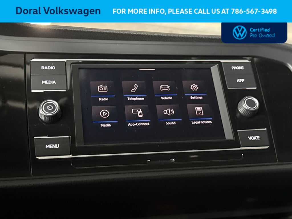 Thumbnail: 2024 Volkswagen Jetta - 18