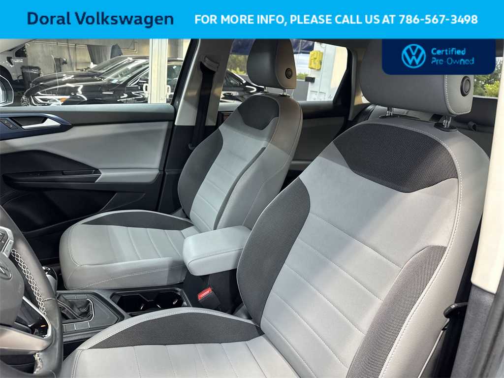 Thumbnail: 2022 Volkswagen Taos - 14