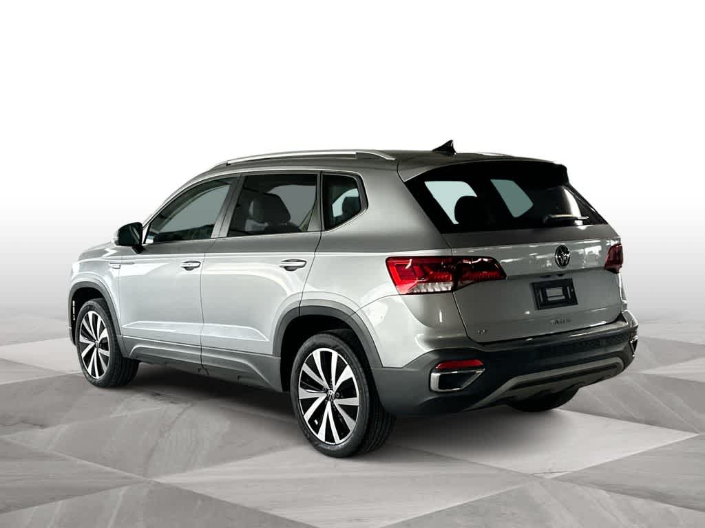 Thumbnail: 2023 Volkswagen Taos - 6