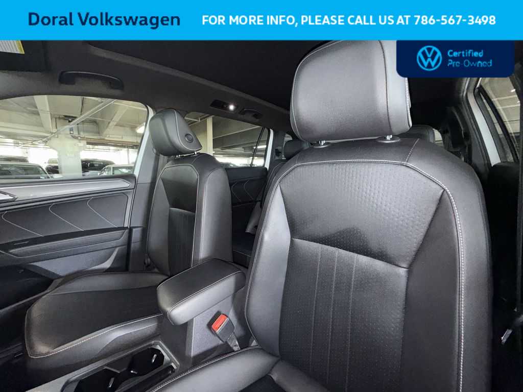 Thumbnail: 2022 Volkswagen Tiguan - 13