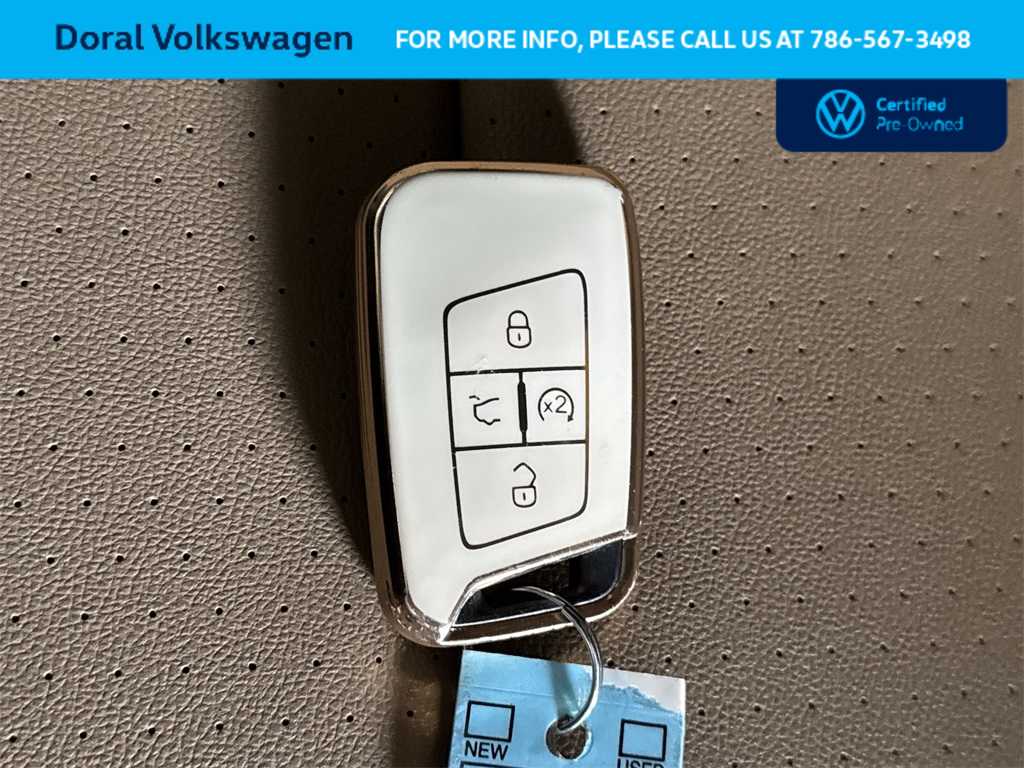 Thumbnail: 2022 Volkswagen Atlas - 28