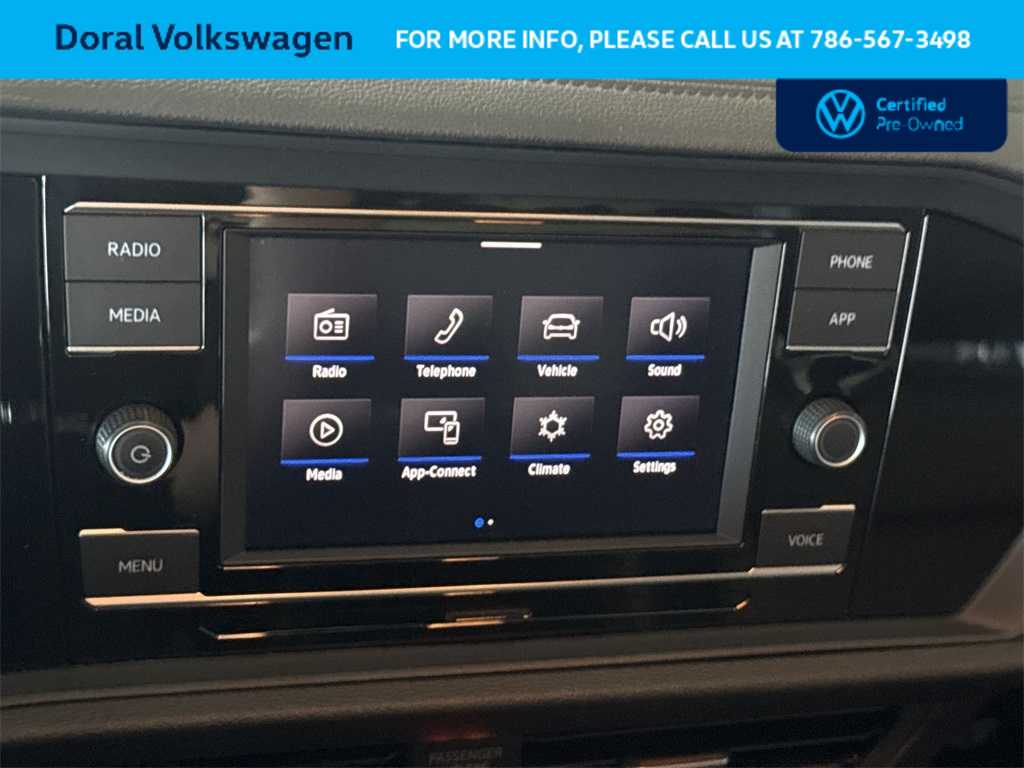 Thumbnail: 2023 Volkswagen Jetta - 17