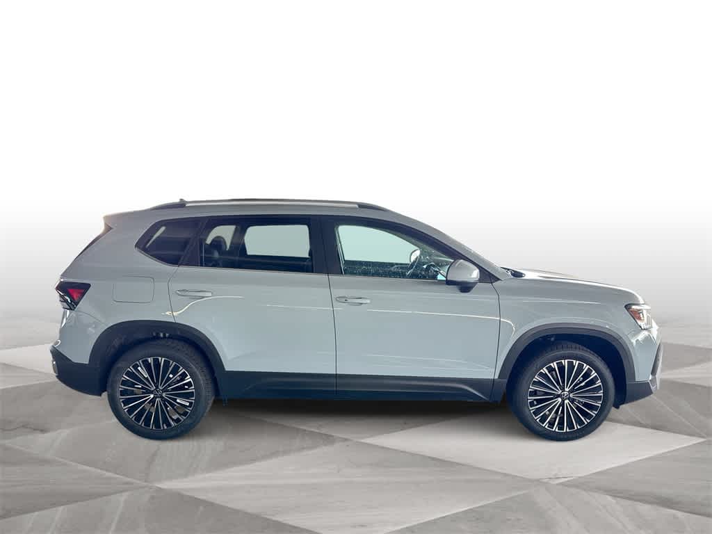 Thumbnail: 2026 Volkswagen Taos - 9