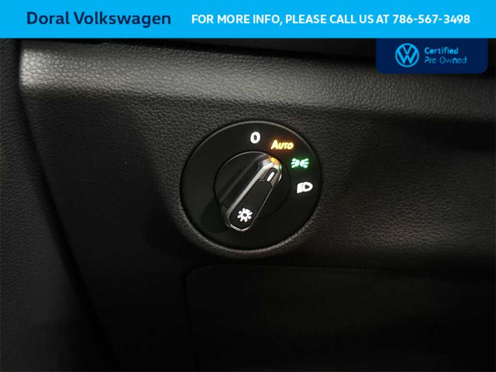 Thumbnail: 2024 Volkswagen Jetta - 17