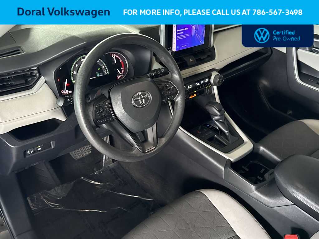 Thumbnail: 2023 Toyota RAV4 - 13
