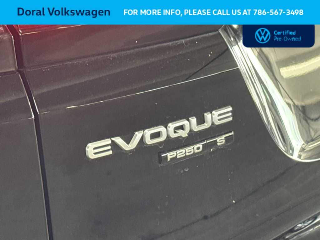 Thumbnail: 2020 Land Rover Range Rover Evoque - 10