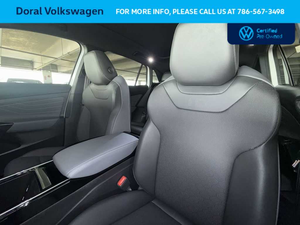 Thumbnail: 2023 Volkswagen ID.4 - 14