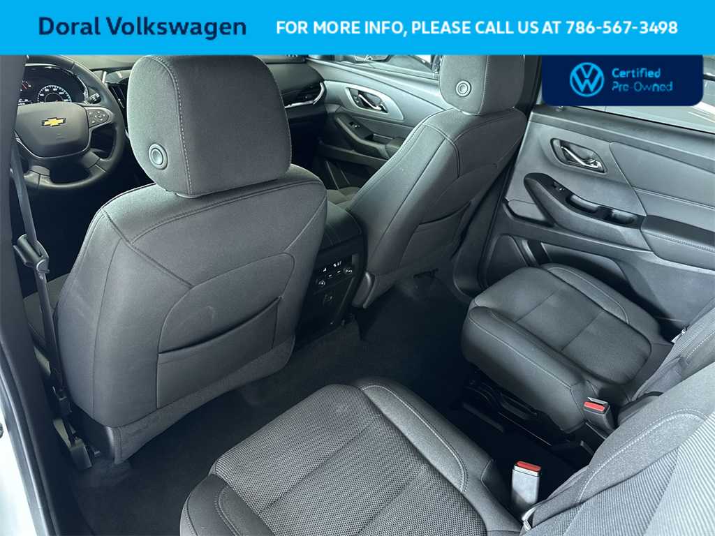 2023 Chevrolet Traverse LT 23