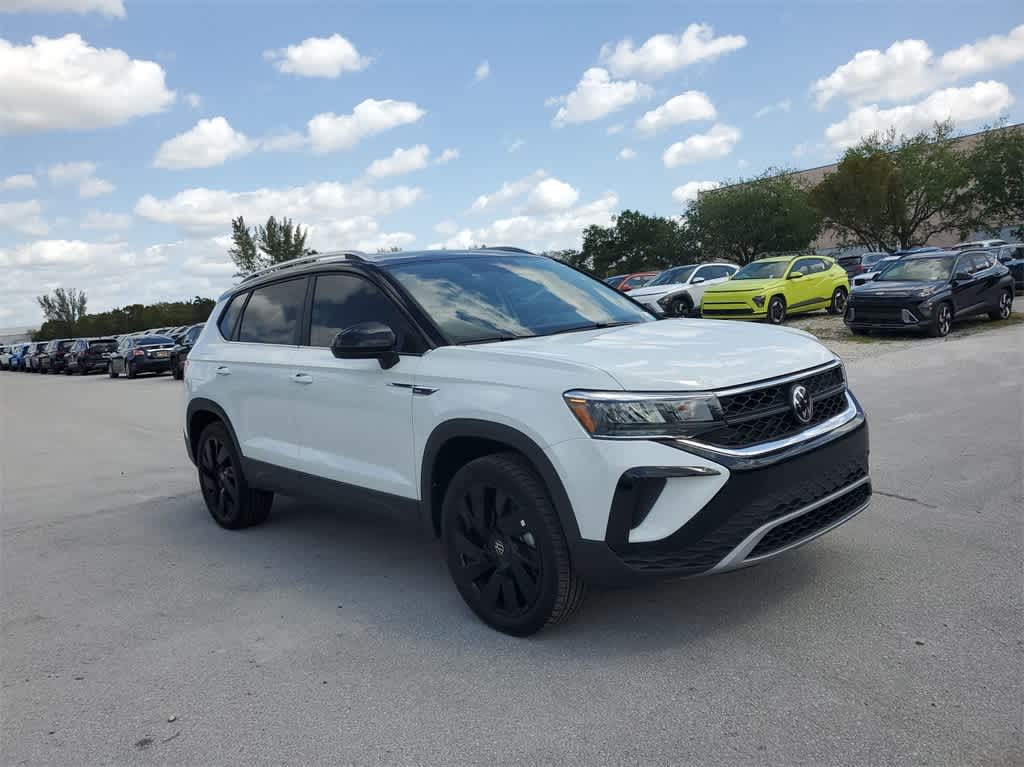 Thumbnail: 2024 Volkswagen Taos - 3