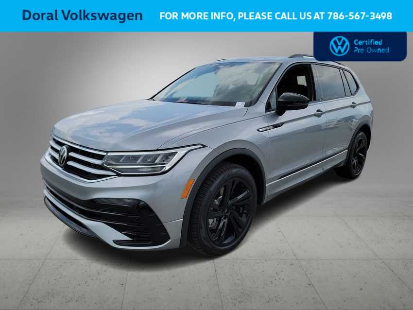 Thumbnail: 2023 Volkswagen Tiguan - 1