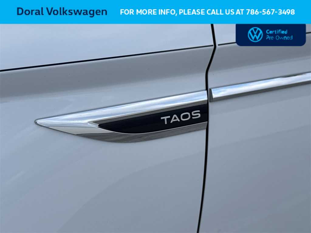 Thumbnail: 2022 Volkswagen Taos - 10