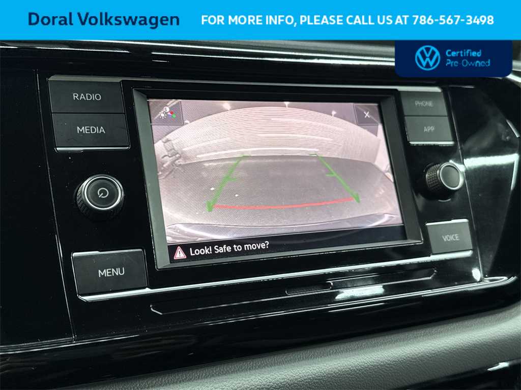 Thumbnail: 2022 Volkswagen Taos - 18