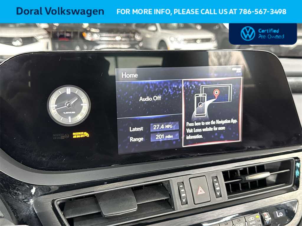 Thumbnail: 2022 Lexus ES - 18