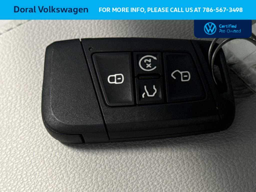 Thumbnail: 2025 Volkswagen Taos - 28