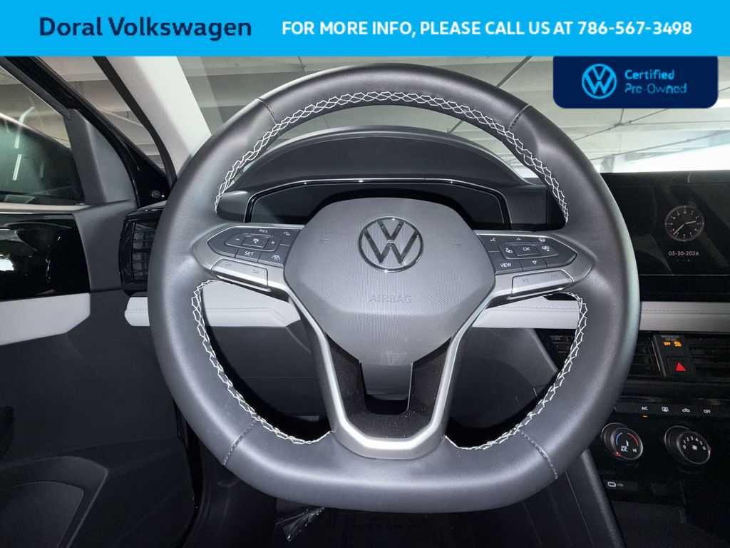 Thumbnail: 2025 Volkswagen Taos - 15