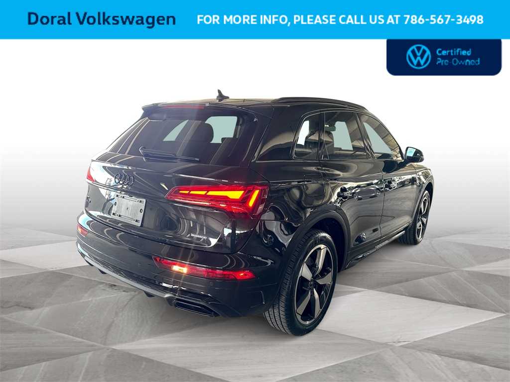 Thumbnail: 2023 Audi Q5 - 7