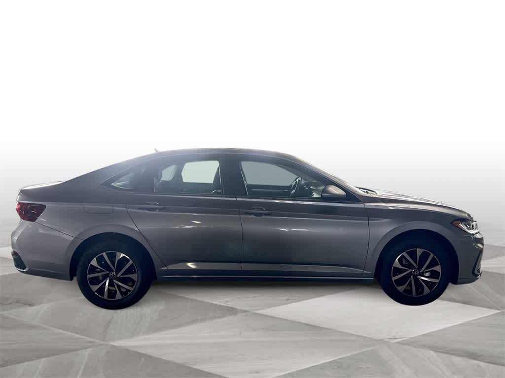 Thumbnail: 2026 Volkswagen Jetta - 9
