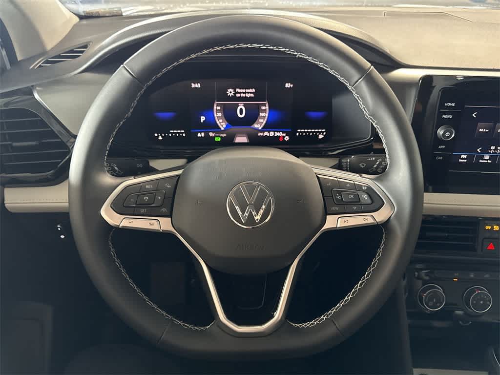 Thumbnail: 2025 Volkswagen Taos - 15