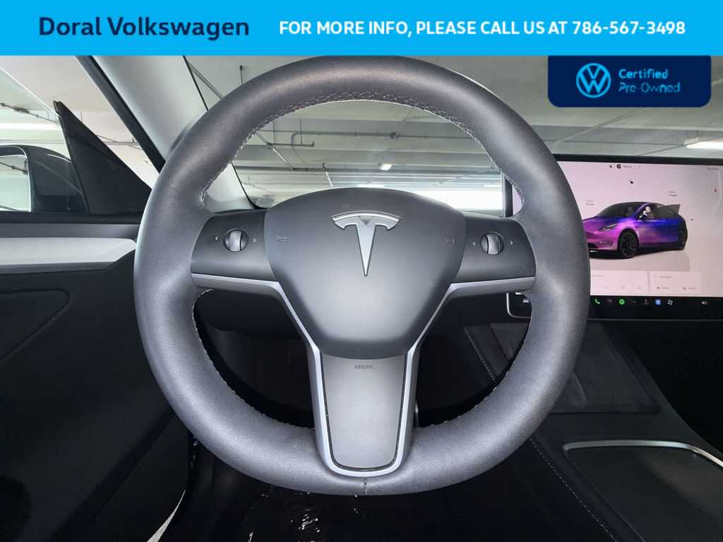 Thumbnail: 2025 Tesla Model Y - 15
