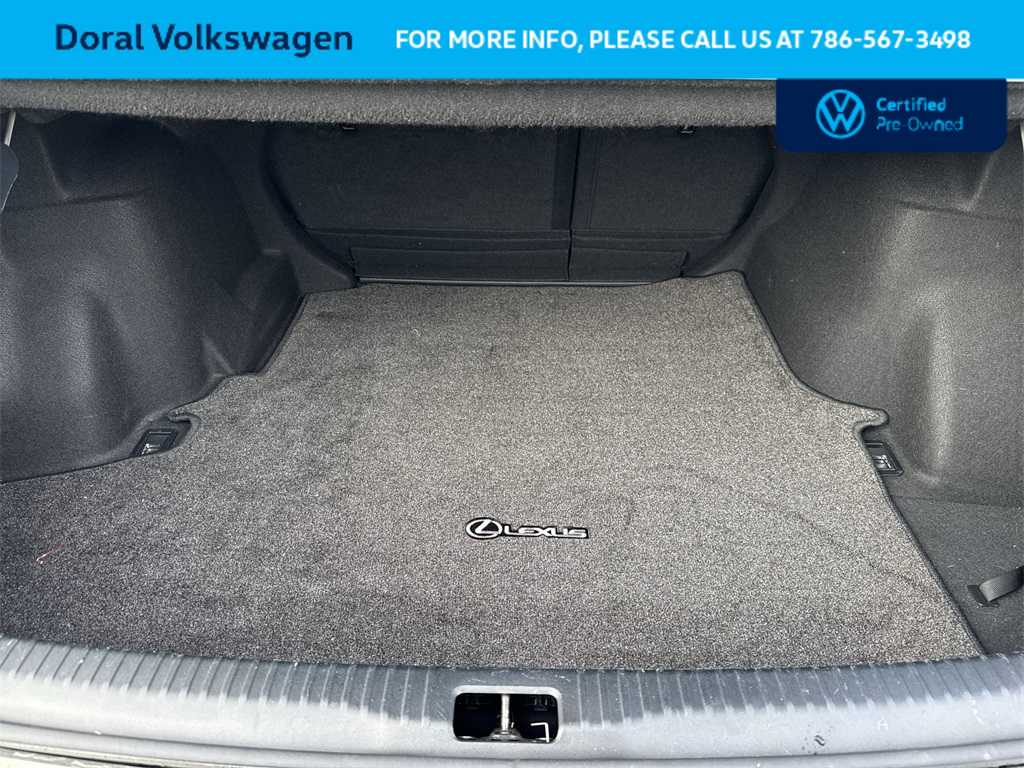 Thumbnail: 2016 Lexus IS - 25