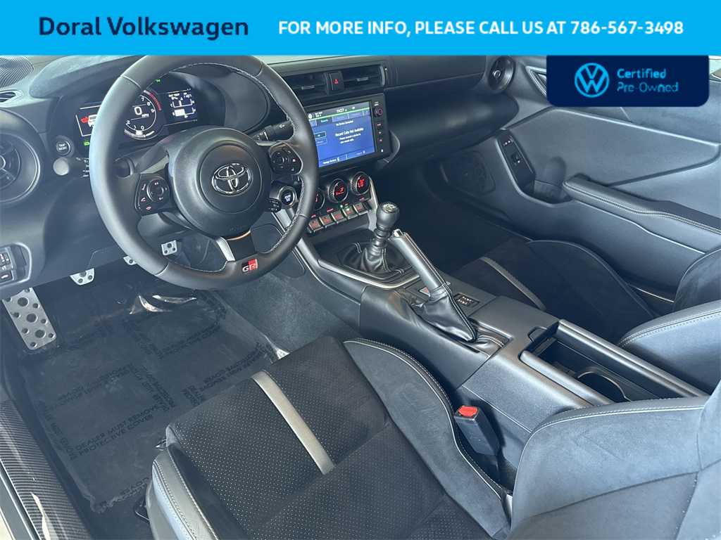 2024 Toyota GR86 Premium 13