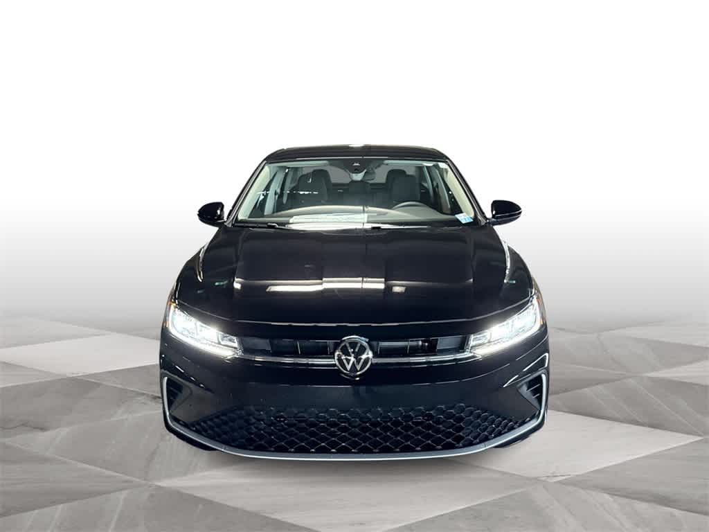 Thumbnail: 2025 Volkswagen Jetta - 3