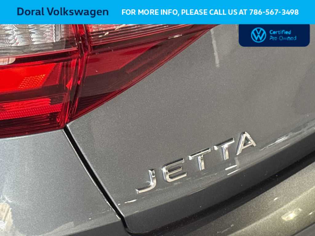 Thumbnail: 2023 Volkswagen Jetta - 10