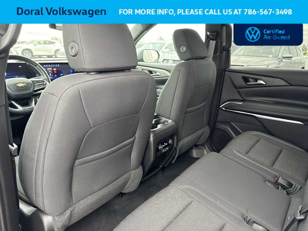 Thumbnail: 2025 Chevrolet Traverse - 23