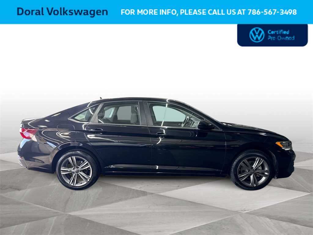 Thumbnail: 2023 Volkswagen Jetta - 9