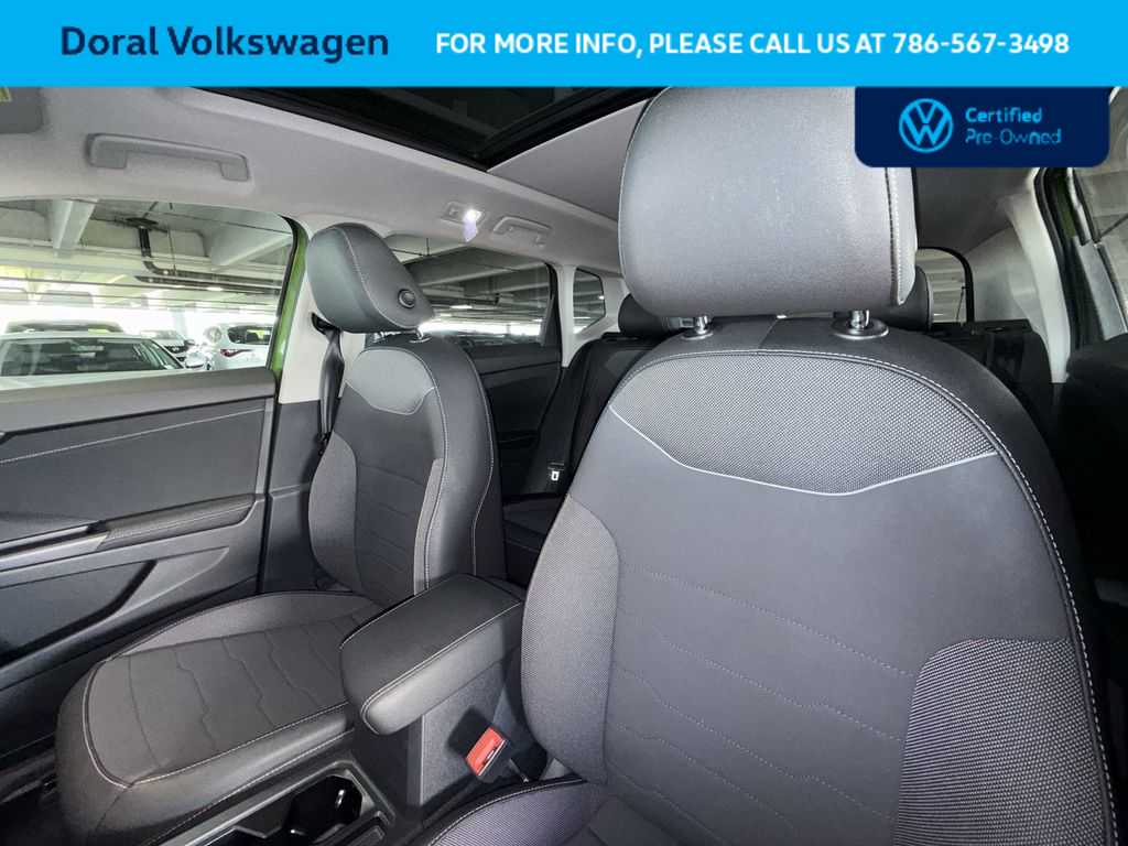 Thumbnail: 2025 Volkswagen Taos - 14